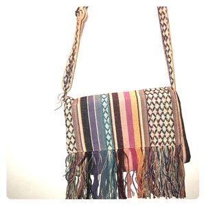 ⭕️2/$20- Cute vintage boho fringe bag